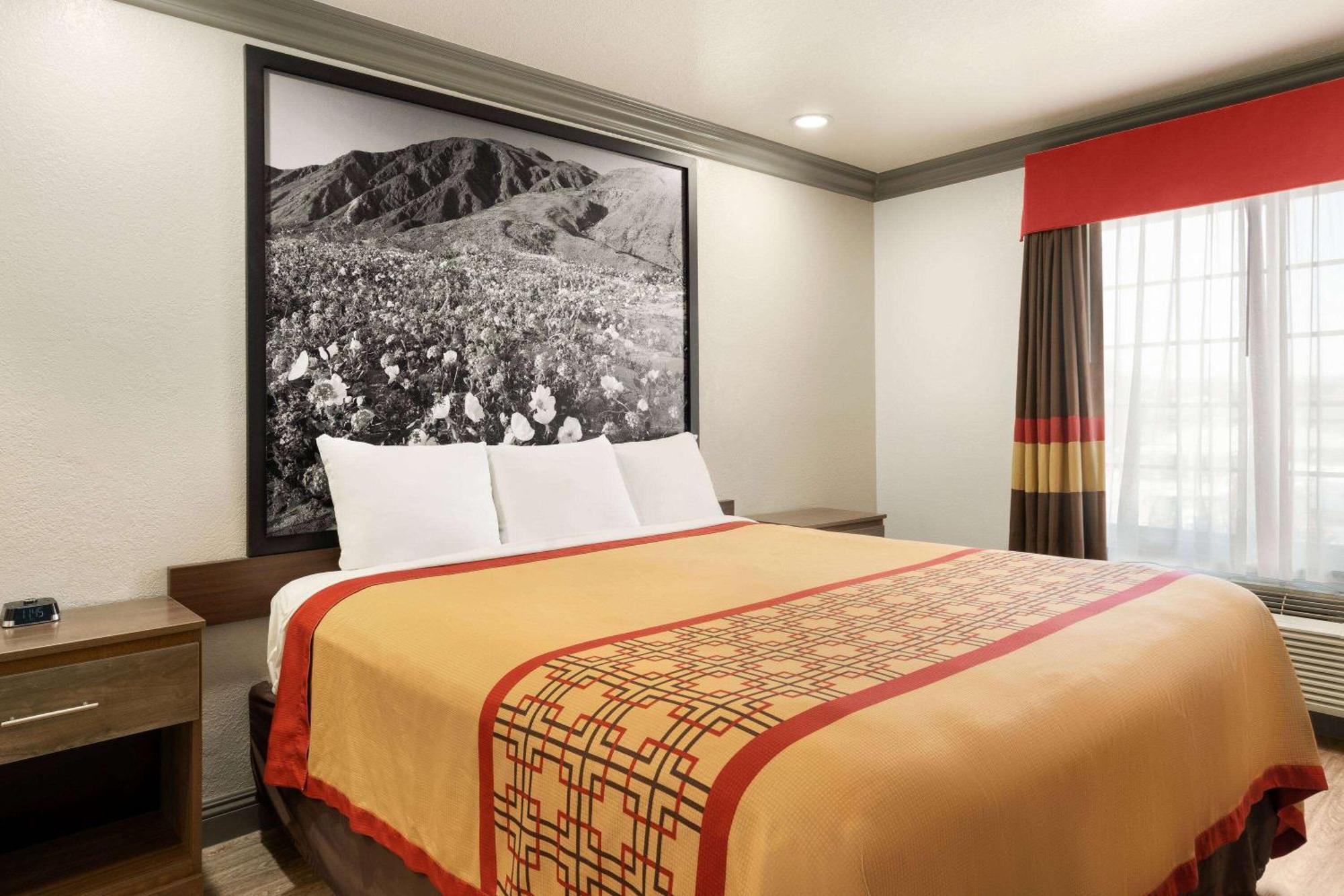 Motel Super 8 By Wyndham Santa Clarita/Valencia Extérieur photo