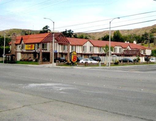 Motel Super 8 By Wyndham Santa Clarita/Valencia Extérieur photo